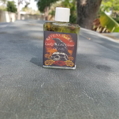 Lucky in Love Clover Oil